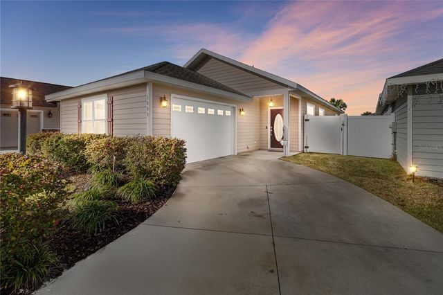 1852 SW 246TH DRIVE, Newberry, FL 32669