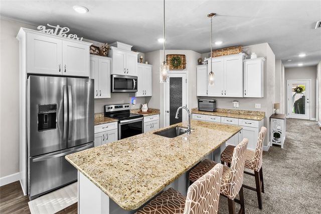 1852 SW 246TH DRIVE, Newberry, FL 32669