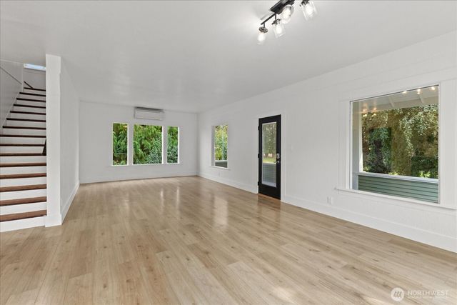 22767 Francis Road, Mount Vernon, WA 98273