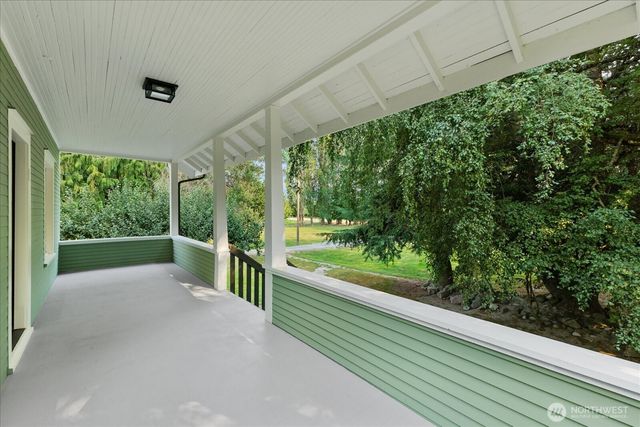 22767 Francis Road, Mount Vernon, WA 98273