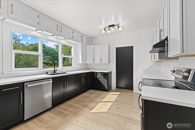22767 Francis Road, Mount Vernon, WA 98273