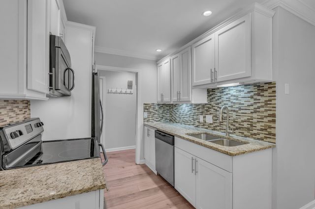 4425 Westlawn Dr Apt A102, Nashville, TN 37209