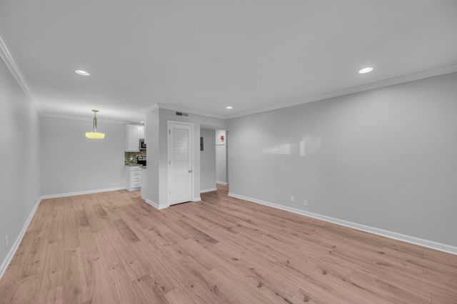 4425 Westlawn Dr Apt A102, Nashville, TN 37209