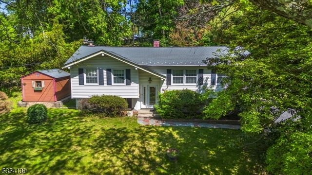 65 Brandon Ave, Wayne Twp., NJ 07470