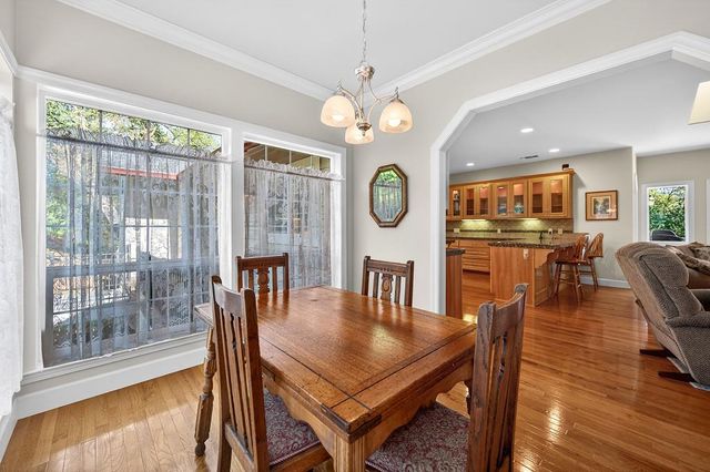 18572 Hummingbird Dr, Penn Valley, CA 95946