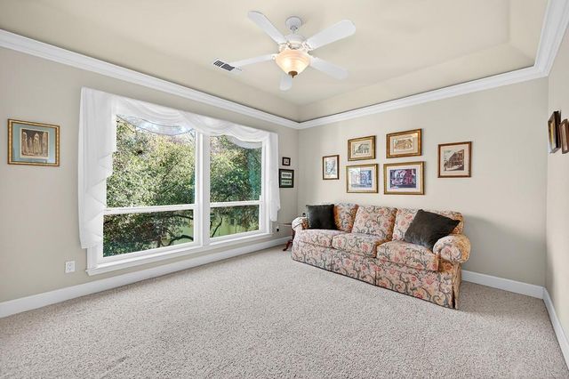 18572 Hummingbird Dr, Penn Valley, CA 95946