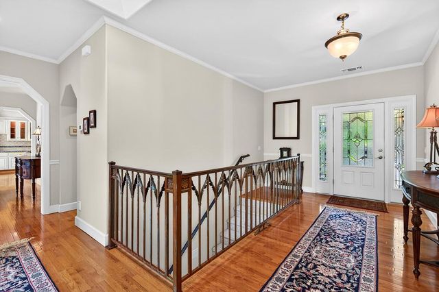 18572 Hummingbird Dr, Penn Valley, CA 95946