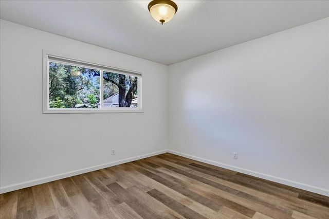 11969 Walnut Ct, Auburn, CA 95602