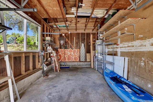 11969 Walnut Ct, Auburn, CA 95602