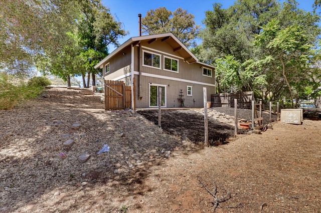 11969 Walnut Ct, Auburn, CA 95602