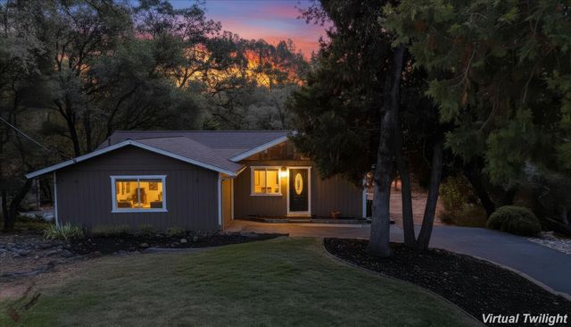 11969 Walnut Ct, Auburn, CA 95602
