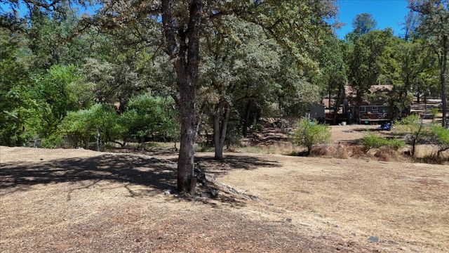 11969 Walnut Ct, Auburn, CA 95602