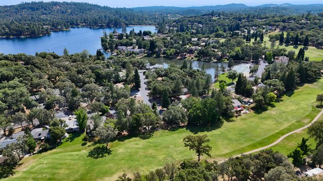 11969 Walnut Ct, Auburn, CA 95602