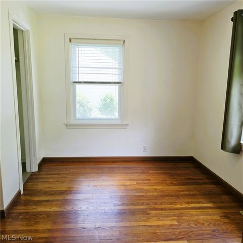 7667 S Eastland Road, Middleburg Heights, OH 44017