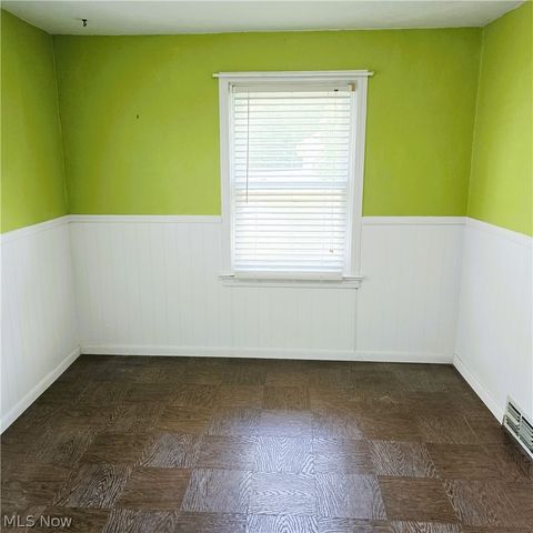 7667 S Eastland Road, Middleburg Heights, OH 44017