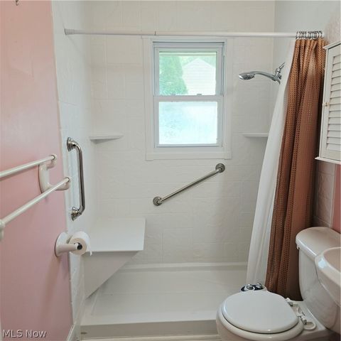 7667 S Eastland Road, Middleburg Heights, OH 44017