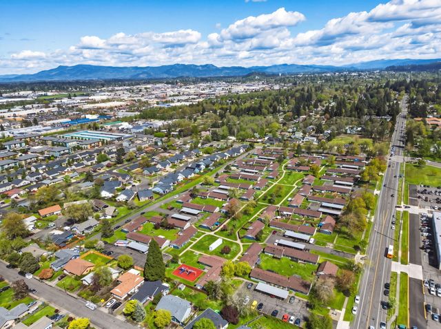 3659 W 18th Avenue, Eugene, OR 97402