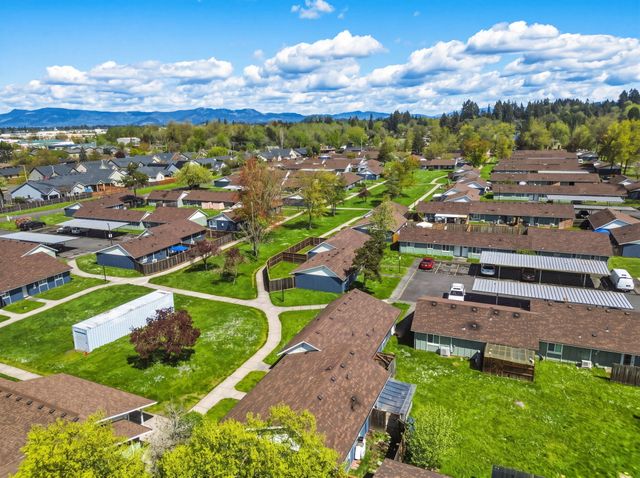 3659 W 18th Avenue, Eugene, OR 97402