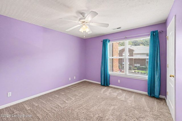 9100 Hawthorne Pointe Dr 201, Louisville, KY 40272