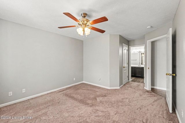 9100 Hawthorne Pointe Dr 201, Louisville, KY 40272