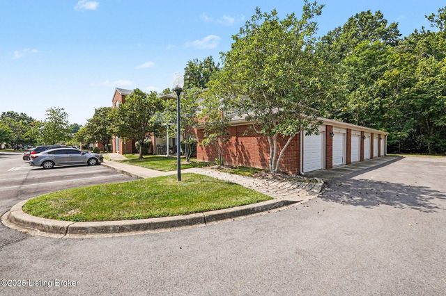 9100 Hawthorne Pointe Dr 201, Louisville, KY 40272