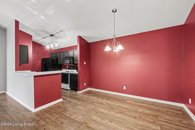 9100 Hawthorne Pointe Dr 201, Louisville, KY 40272