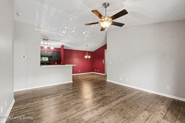 9100 Hawthorne Pointe Dr 201, Louisville, KY 40272