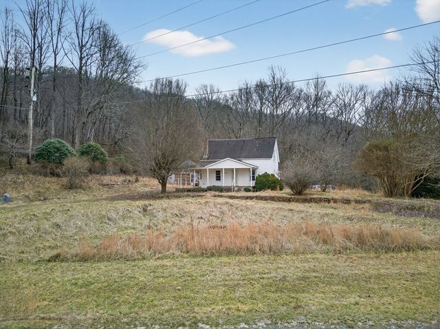 1917 Fairview Road, Andrews, NC 28901