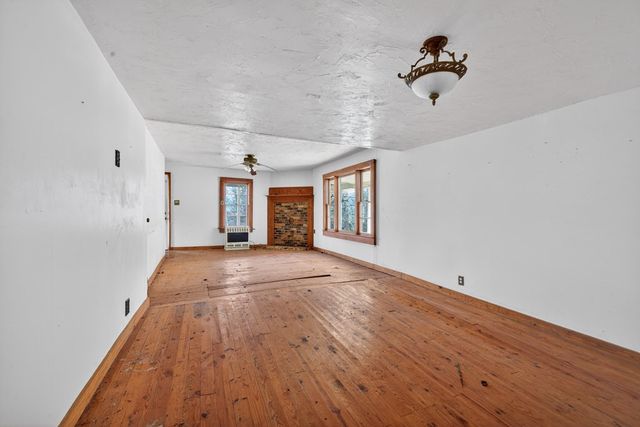 1917 Fairview Road, Andrews, NC 28901