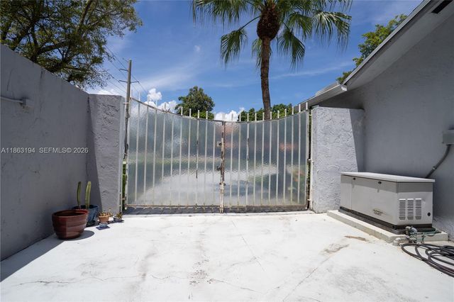 11680 SW 92nd Street, Miami, FL 33176