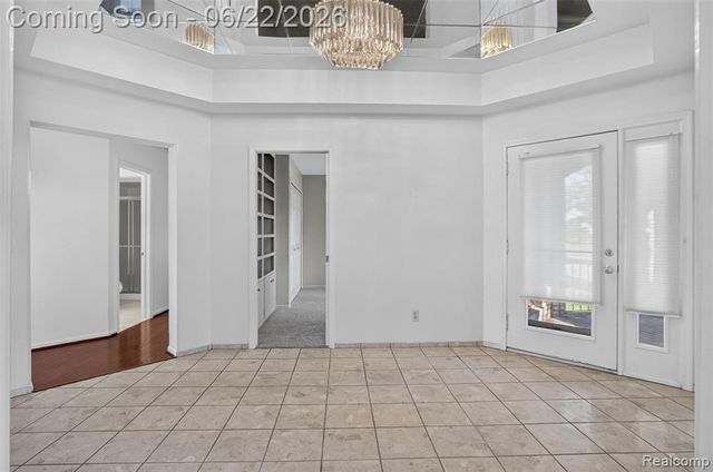 6190 Celeste Road, West Bloomfield, MI 48322