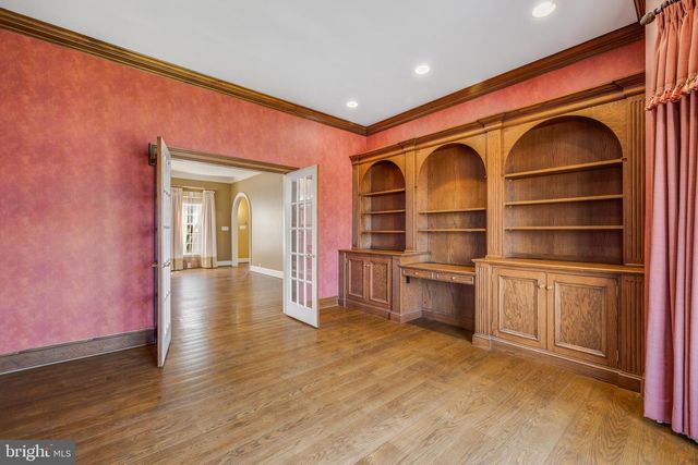 1821 MUSEUM RD, Wyomissing, PA 19610
