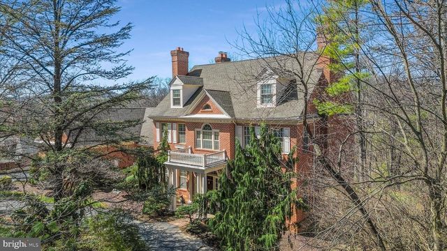 1821 MUSEUM RD, Wyomissing, PA 19610