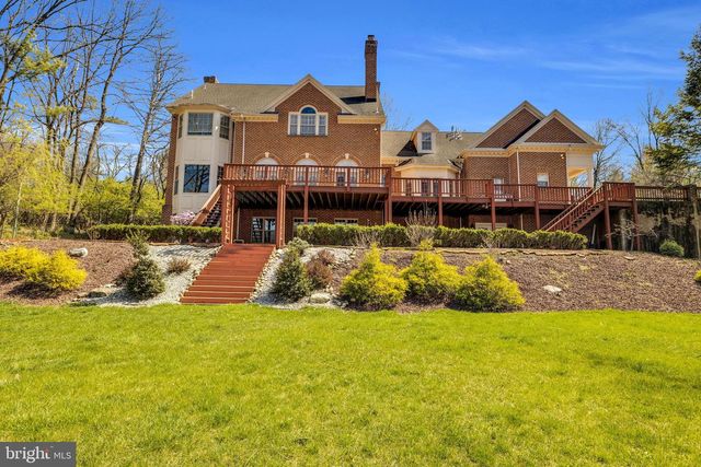 1821 MUSEUM RD, Wyomissing, PA 19610