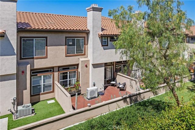 56 Paseo Del Sol, Rancho Santa Margarita, CA 92688