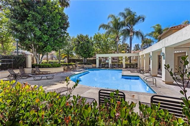 56 Paseo Del Sol, Rancho Santa Margarita, CA 92688