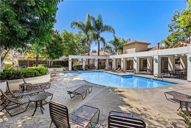 56 Paseo Del Sol, Rancho Santa Margarita, CA 92688