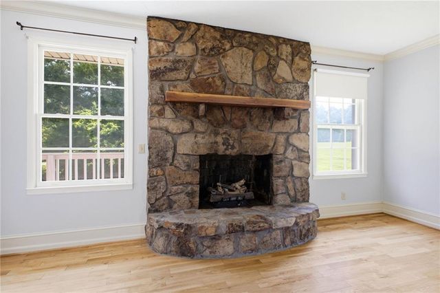 379 Hunt Road NW, Calhoun, GA 30701
