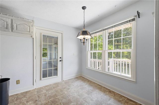 379 Hunt Road NW, Calhoun, GA 30701