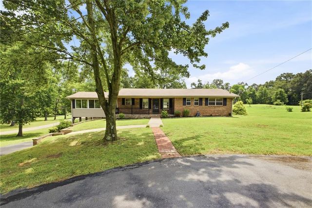 379 Hunt Road NW, Calhoun, GA 30701