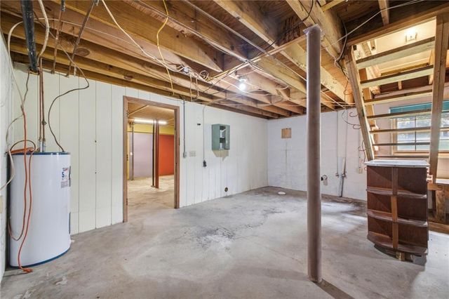 379 Hunt Road NW, Calhoun, GA 30701