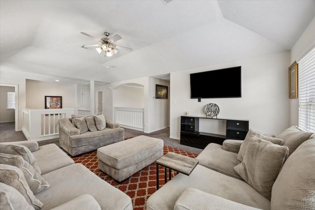 1822 Luminous Waters Lane, Rosharon, TX 77583