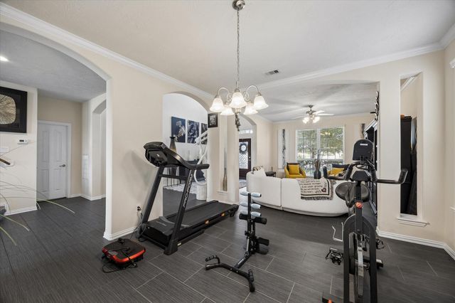 1822 Luminous Waters Lane, Rosharon, TX 77583