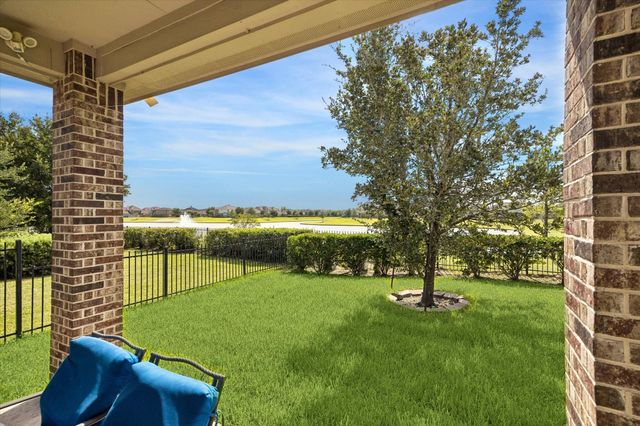 1822 Luminous Waters Lane, Rosharon, TX 77583