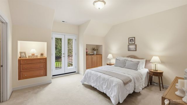 15622 Uplands Way SE, North Bend, WA 98045