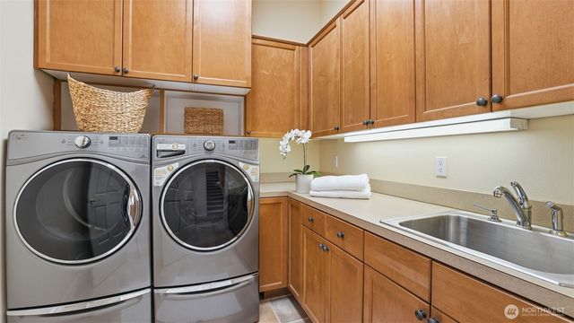 15622 Uplands Way SE, North Bend, WA 98045