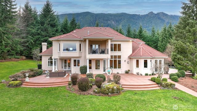 15622 Uplands Way SE, North Bend, WA 98045