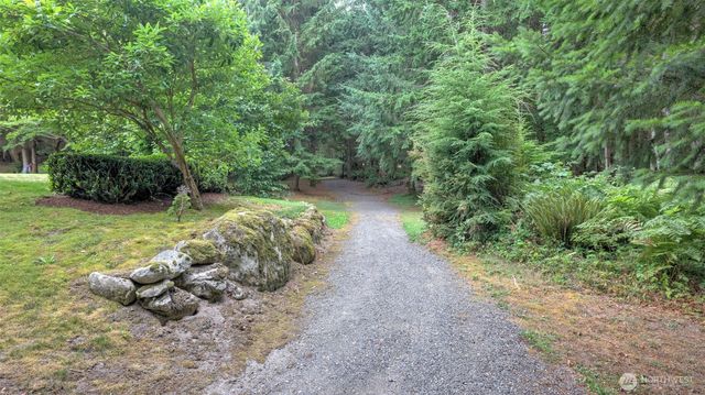 15622 Uplands Way SE, North Bend, WA 98045