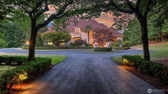 15622 Uplands Way SE, North Bend, WA 98045