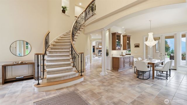 15622 Uplands Way SE, North Bend, WA 98045